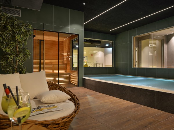 UBYTOVÁNÍ S WELLNESS A BAZÉNEM