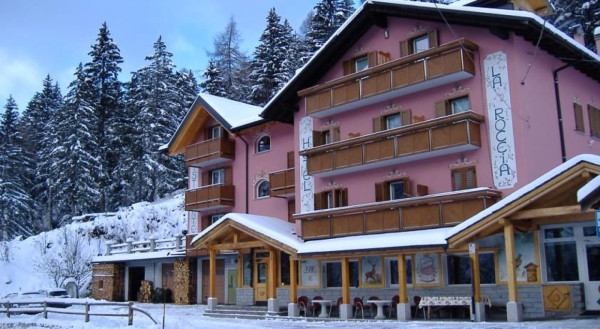 UBYTOVÁNÍ U LANOVKY PASSO TONALE