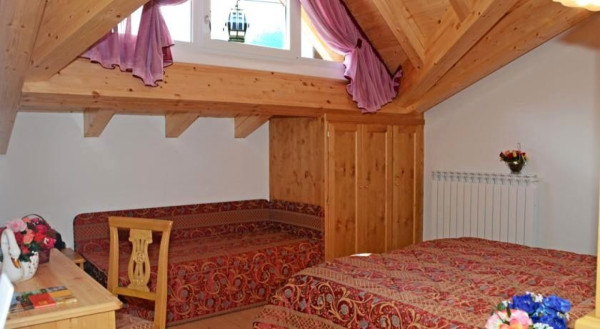 UBYTOVÁNÍ U LANOVKY PASSO TONALE