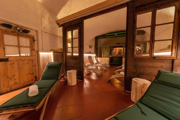 WELLNESS HOTEL S POLOPENZÍ MARILLEVA-FOLGARIDA