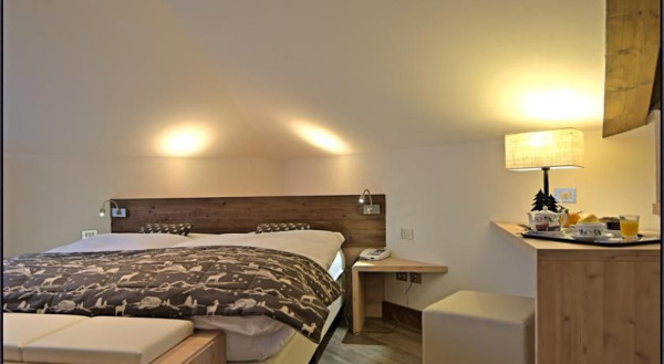 WELLNESS HOTEL S POLOPENZÍ MARILLEVA-FOLGARIDA