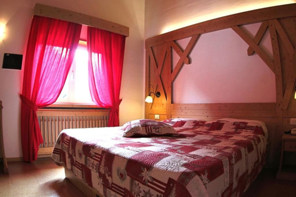 WELLNESS HOTEL S POLOPENZÍ U SKI AREÁLU