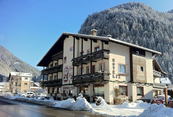 WELLNESS HOTEL S POLOPENZÍ U SKI AREÁLU