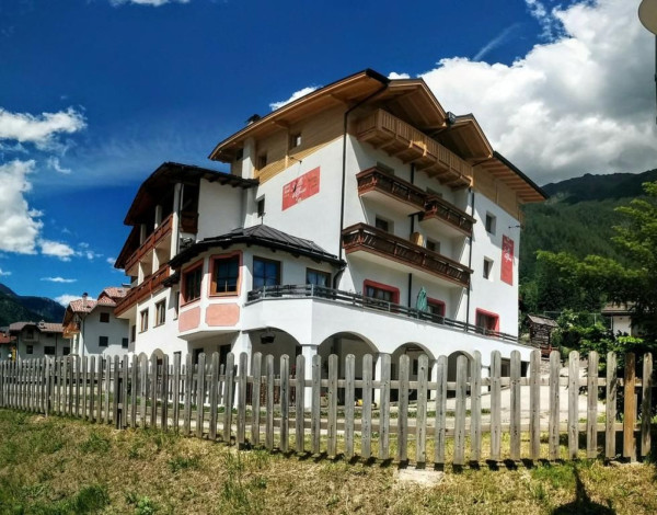 WELLNESS HOTEL VAL DI PEJO