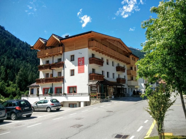 WELLNESS HOTEL VAL DI PEJO