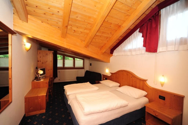 WELLNESS HOTEL VAL DI PEJO