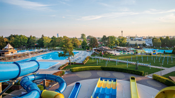 TERMÁLNÍ LÁZNĚ SLOVENSKO: NEJLEPŠÍ WELLNESS POBYTY A DOVOLENÁ