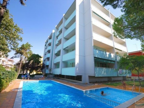 APARTMÁNY S BAZÉNEM, ZÁJEZDY ITÁLIE