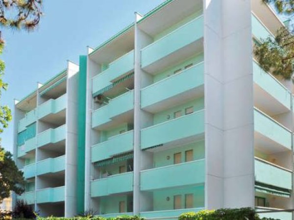 APARTMÁNY S BAZÉNEM, ZÁJEZDY ITÁLIE