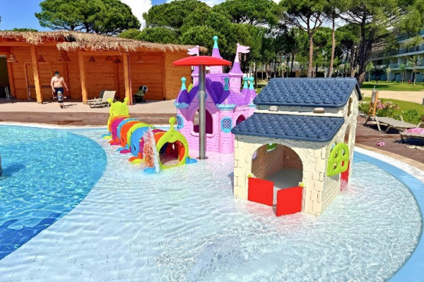 DOVOLENÁ ALBÁNIE S DĚTMI ALL INCLUSIVE LETECKY