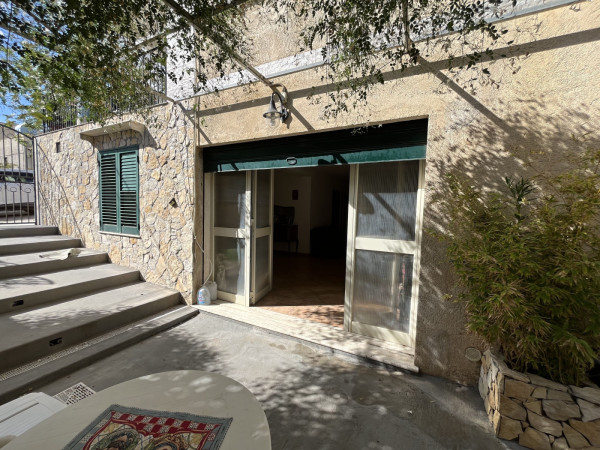 PRONÁJEM APARTMÁNU U MOŘE NA SICÍLII