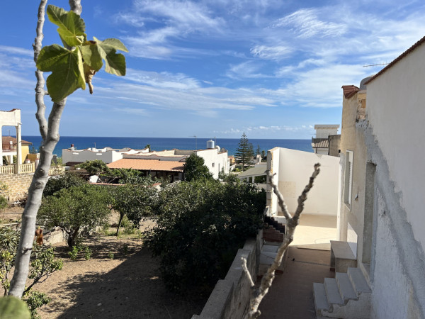 PRONÁJEM APARTMÁNU U MOŘE NA SICÍLII