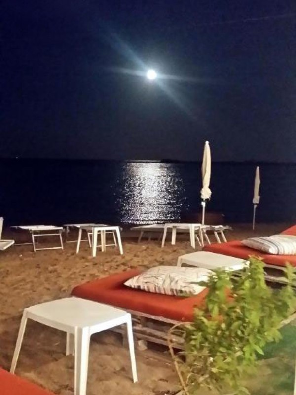 UBYTOVÁNÍ NA PLÁŽI, ZÁJEZDY ITÁLIE